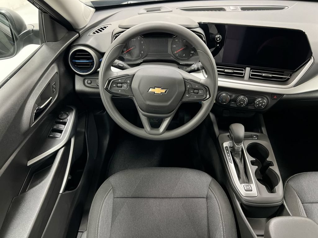 New 2026 Chevrolet Trax LS FWD image 11