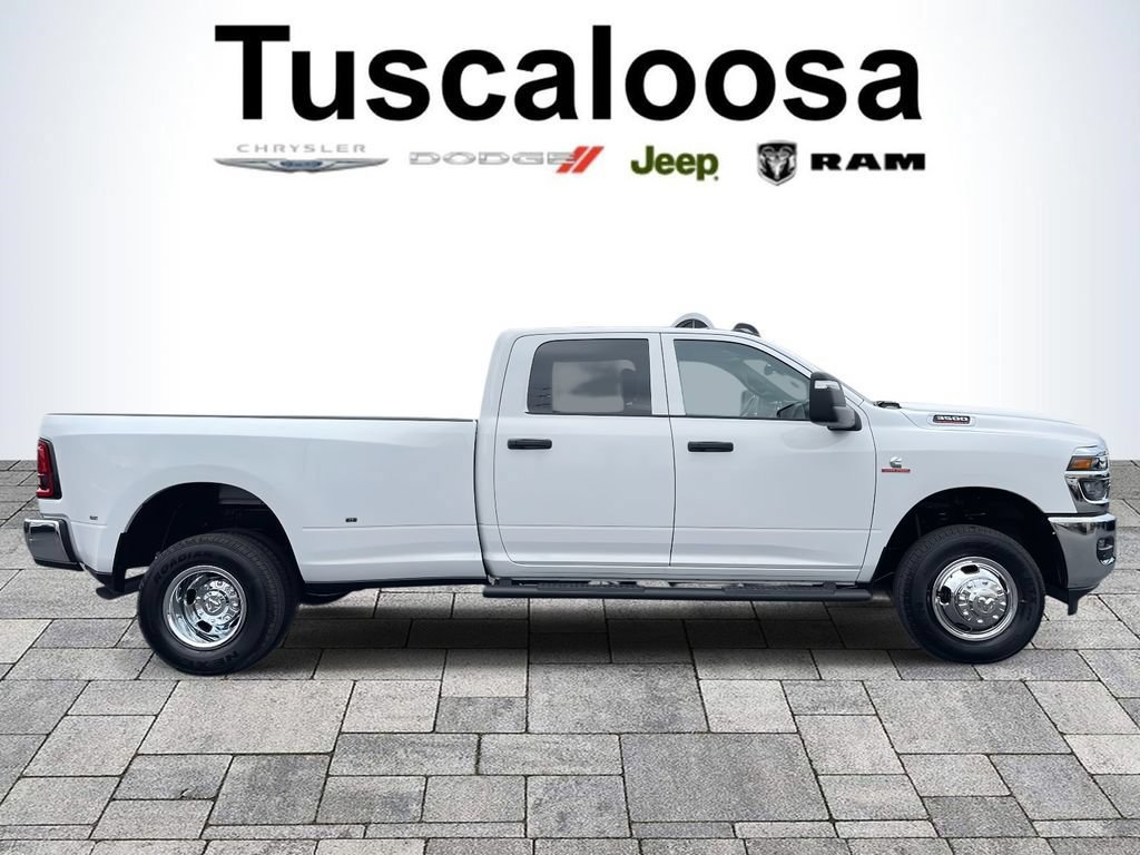 New 2026 RAM 3500 Tradesman AWD/4WD image 8