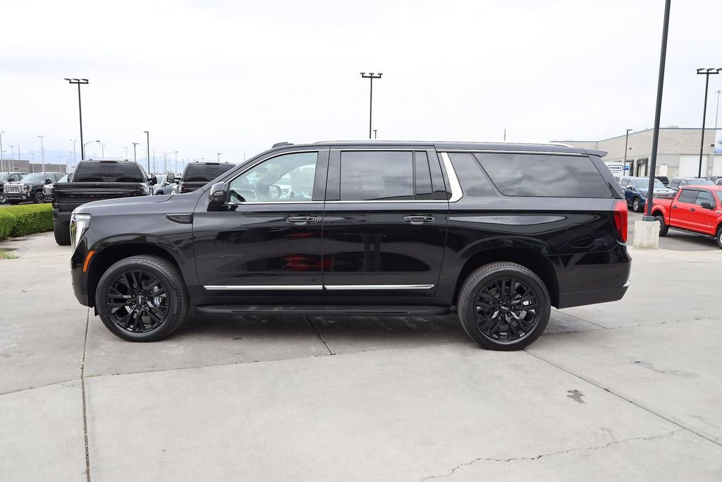New 2026 GMC Yukon XL Elevation image 3