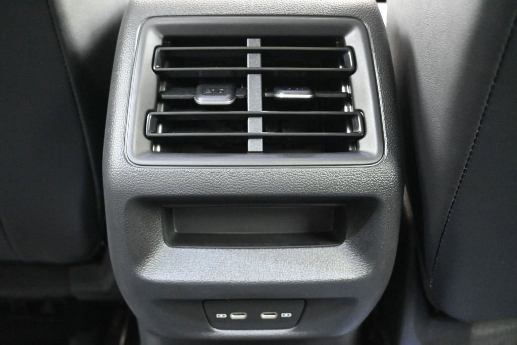 New 2026 Volkswagen Tiguan SE AWD/4WD image 21