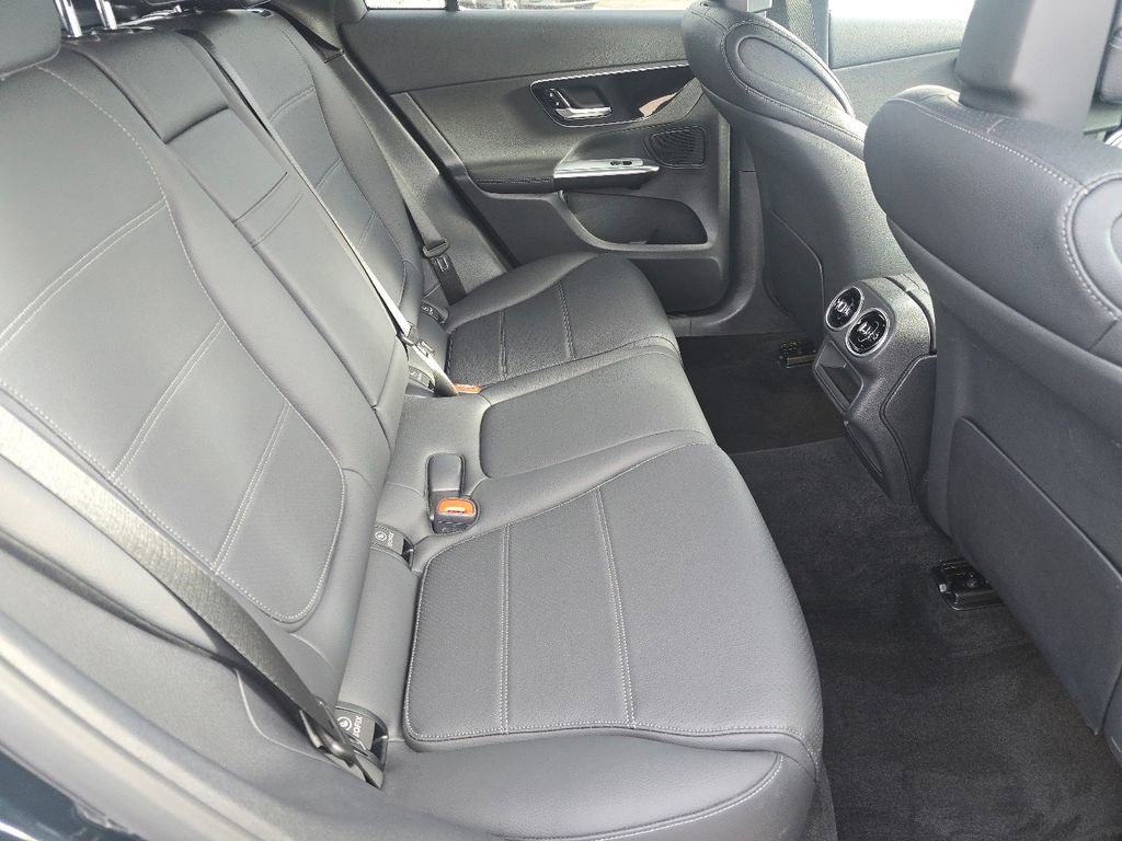 Certified 2026 Mercedes-Benz GLC 300 4MATIC image 21