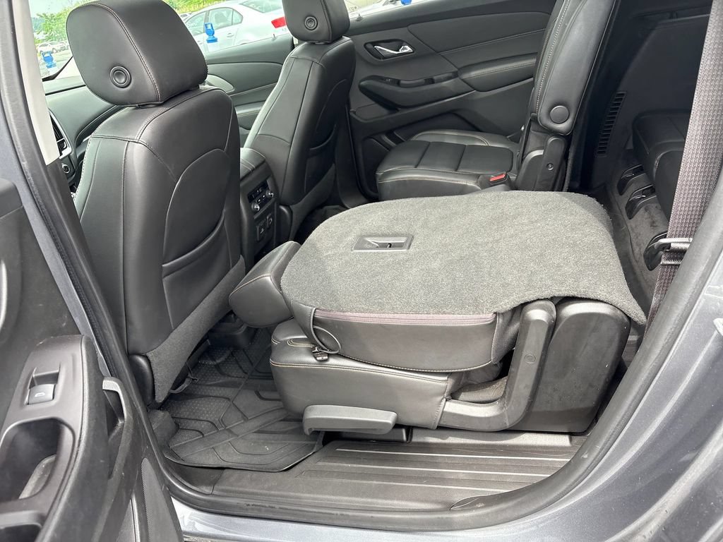Used 2020 Chevrolet Traverse LT w/ LT Premium Package AWD/4WD image 6