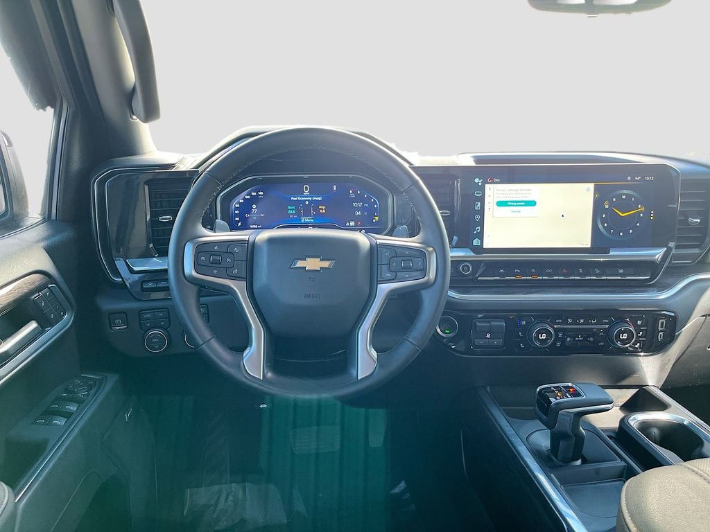 Used 2025 Chevrolet Silverado 1500 LTZ image 23