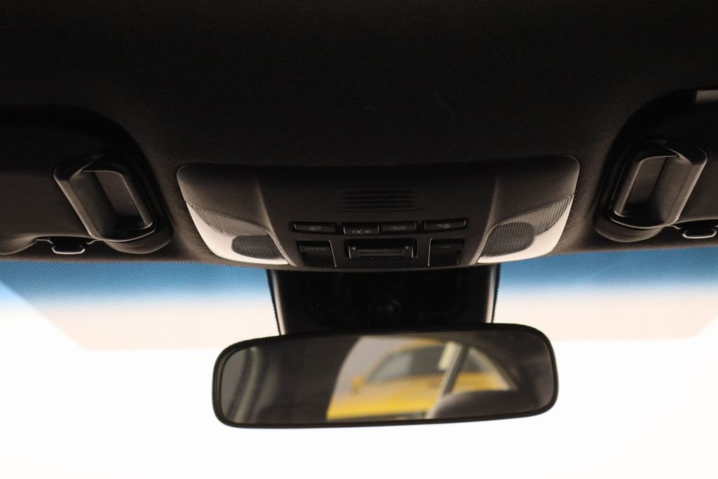 Used 2020 Toyota Corolla SE w/ SE Premium Package image 22