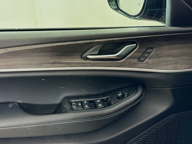 New 2025 Jeep Grand Cherokee L Limited image 18