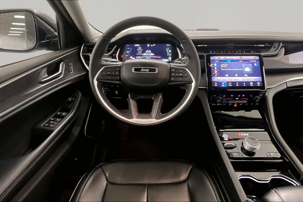 Used 2023 Jeep Grand Cherokee 4WD 4xe w/ Luxury Tech Group II image 9
