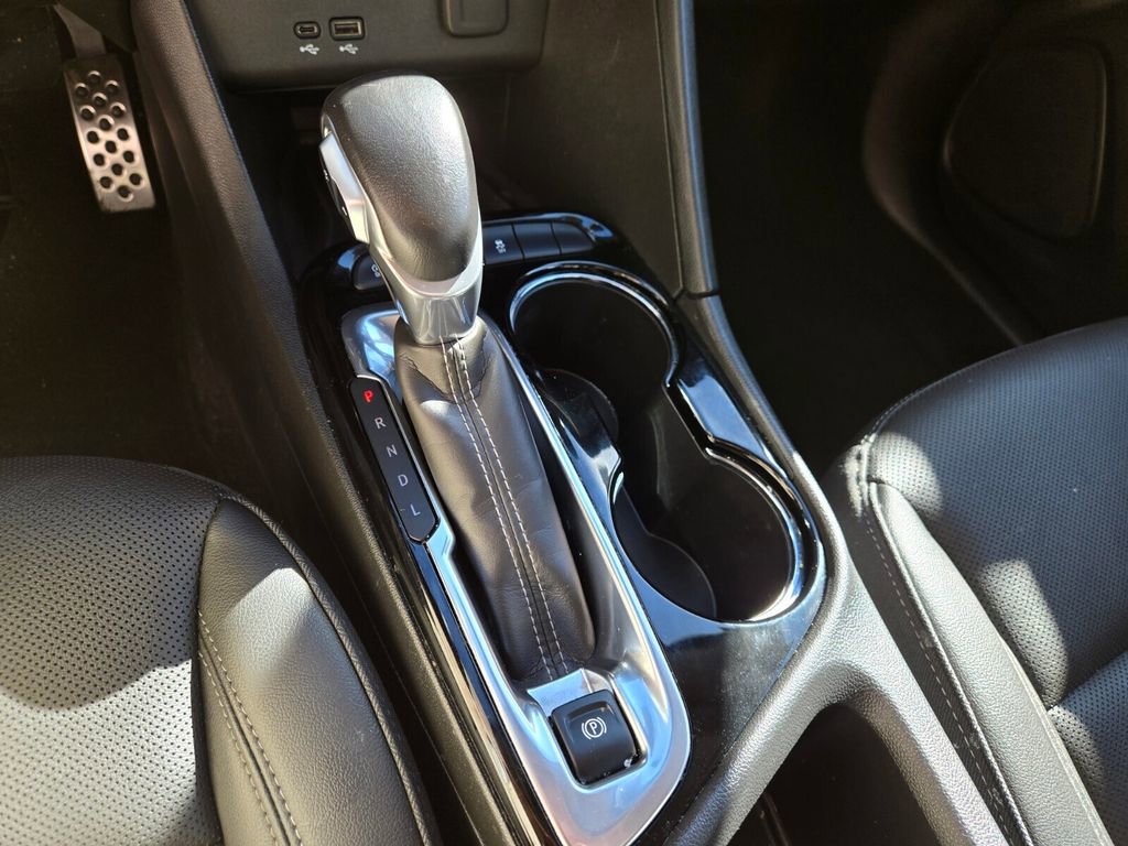 Used 2024 Buick Encore GX Sport Touring w/ Advanced Technology Package image 28