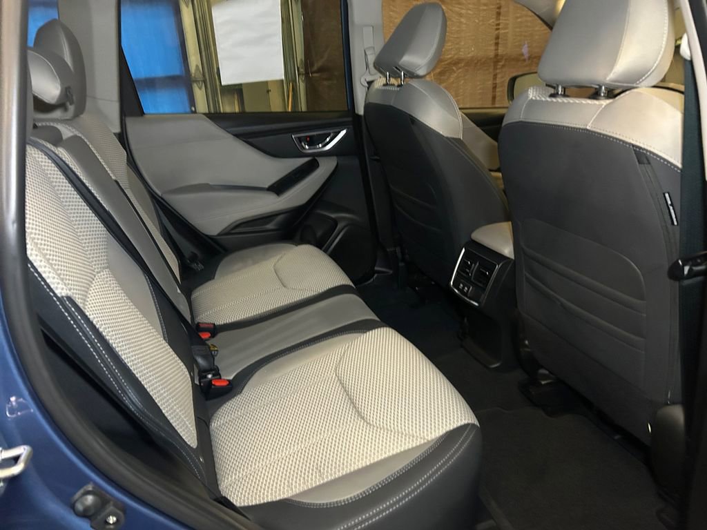 Used 2023 Subaru Forester Premium AWD/4WD image 18