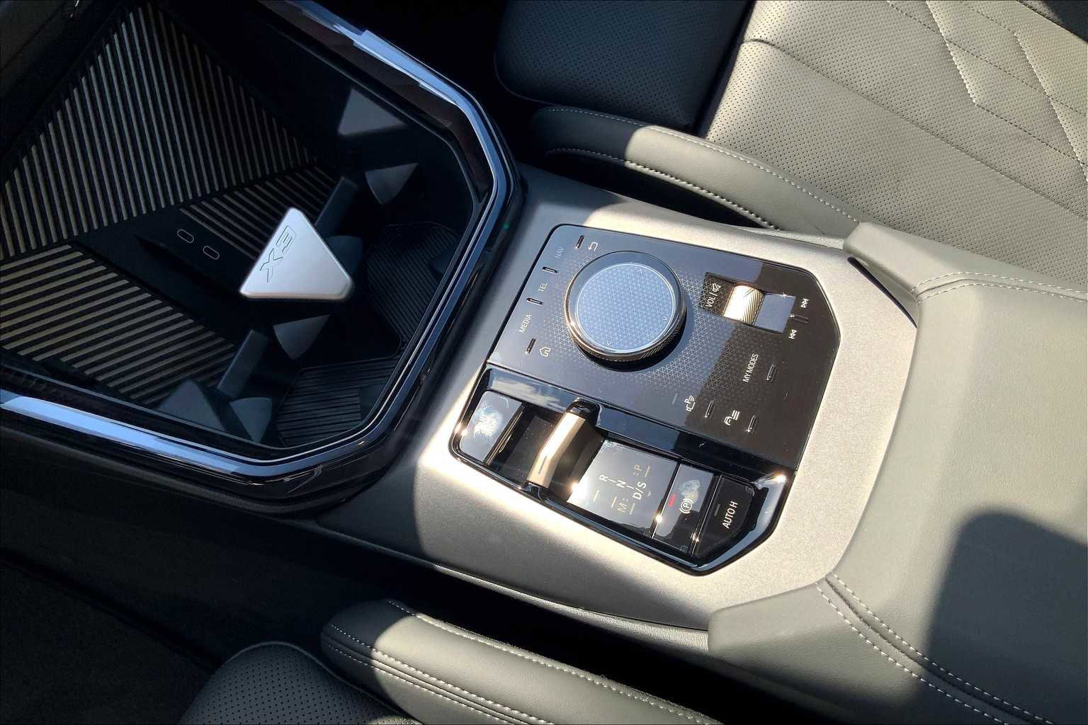 Used 2025 BMW X3 xDrive30i w/ Premium Package image 7