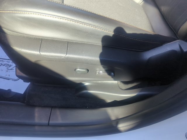 Used 2020 Chevrolet Trax LT w/ Driver Confidence Package image 11