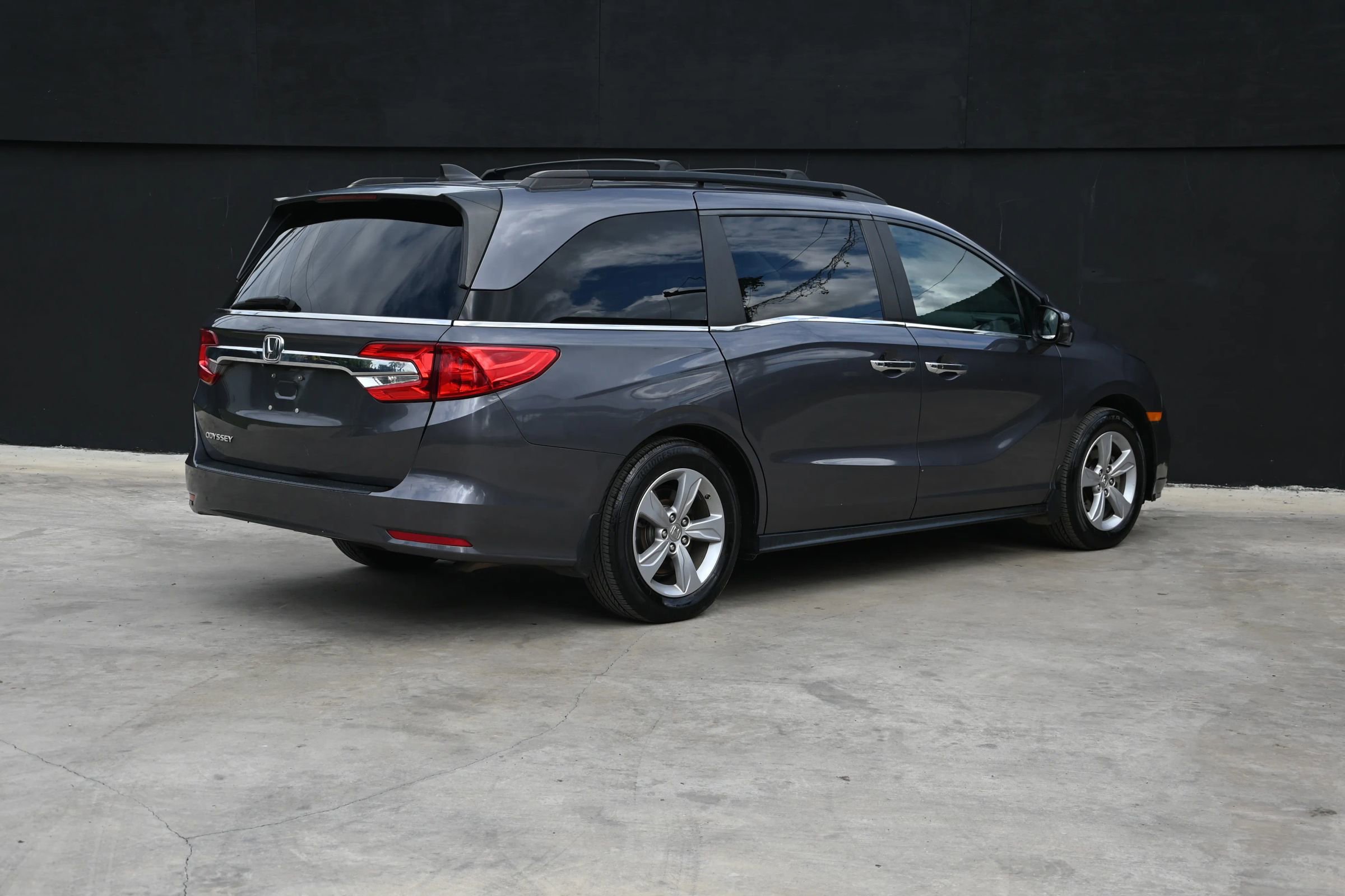 Used 2020 Honda Odyssey EX-L image 5