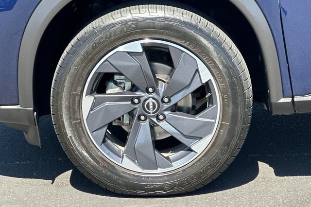 Used 2024 Nissan Rogue SV FWD image 29