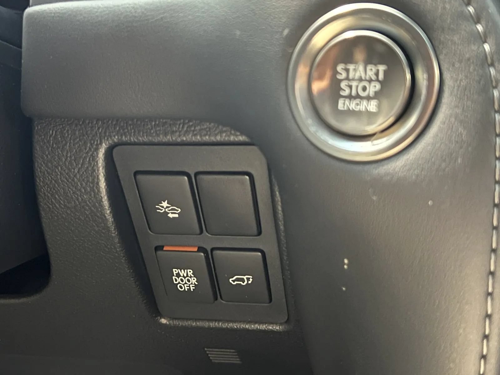 Used 2021 Lexus LX 570 4WD w/ Sport Package image 53
