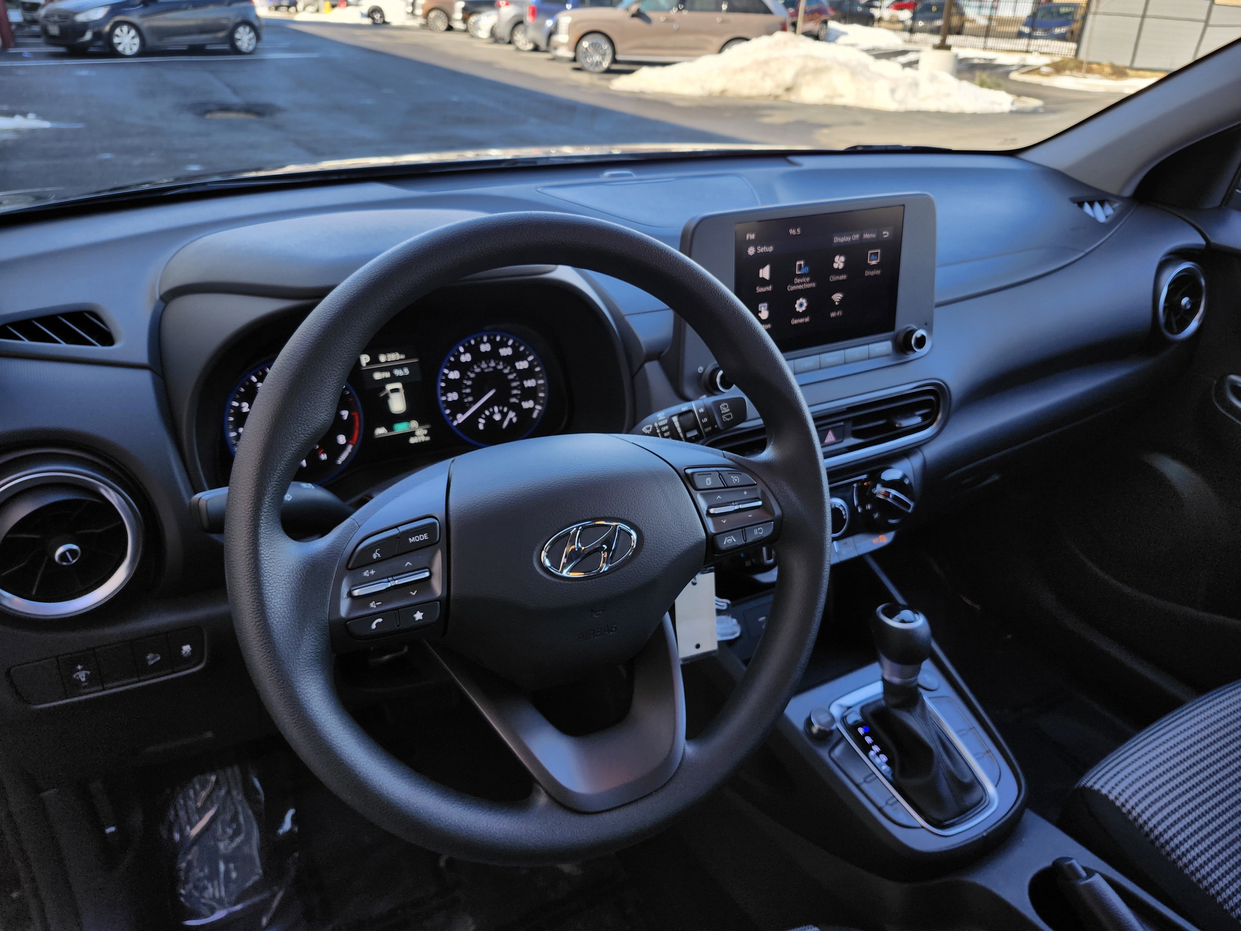 Used 2023 Hyundai Kona SE w/ Cargo Package image 17