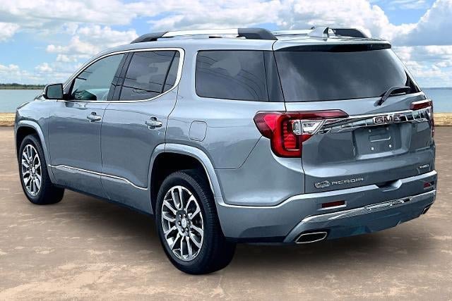 Used 2023 GMC Acadia Denali w/ Denali Ultimate Package AWD/4WD image 4