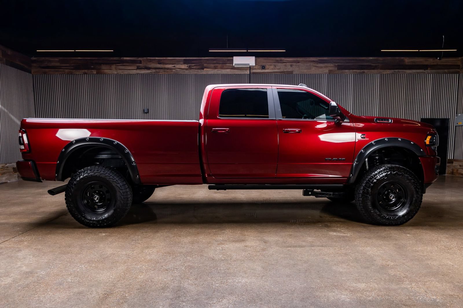 Used 2022 RAM 3500 Limited w/ Night Edition AWD/4WD image 10