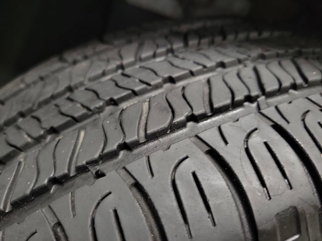 Used 2017 Nissan Sentra S image 12