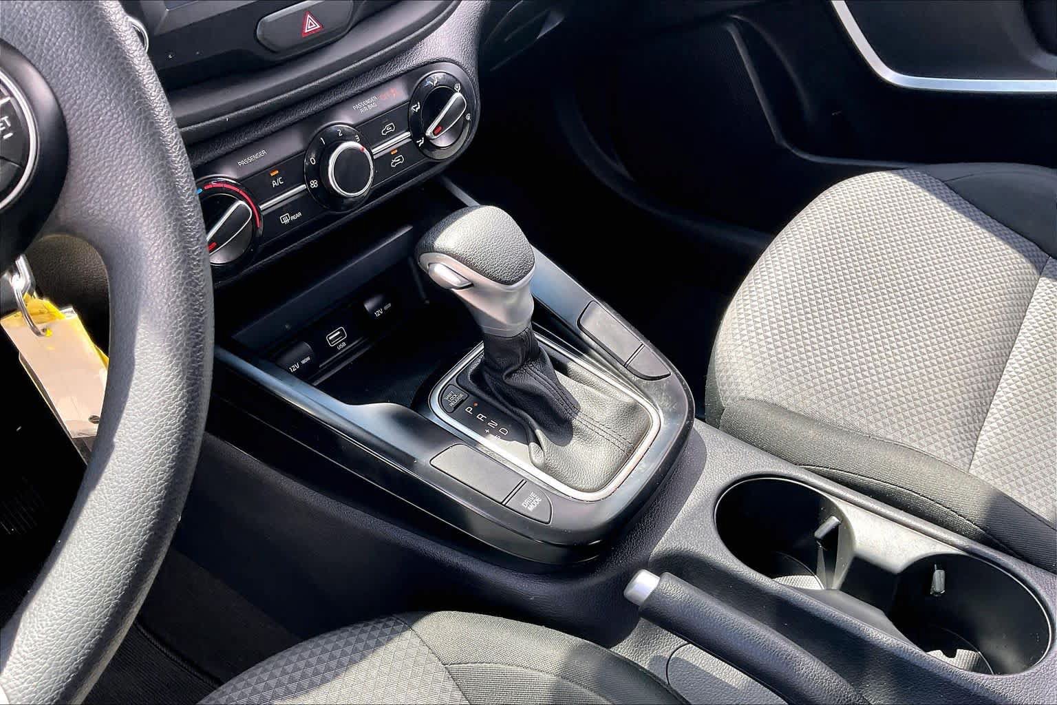 Used 2020 Kia Soul LX FWD image 14