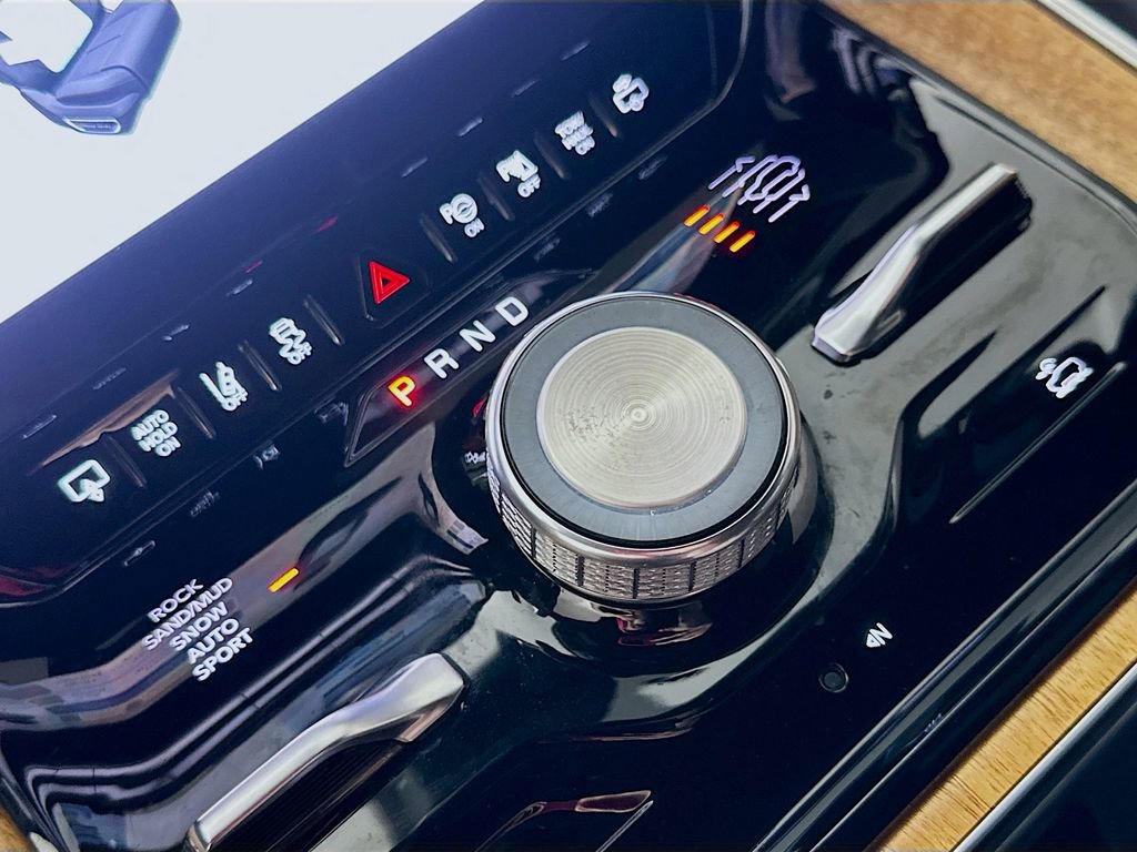 Used 2022 Jeep Grand Wagoneer Series III image 33