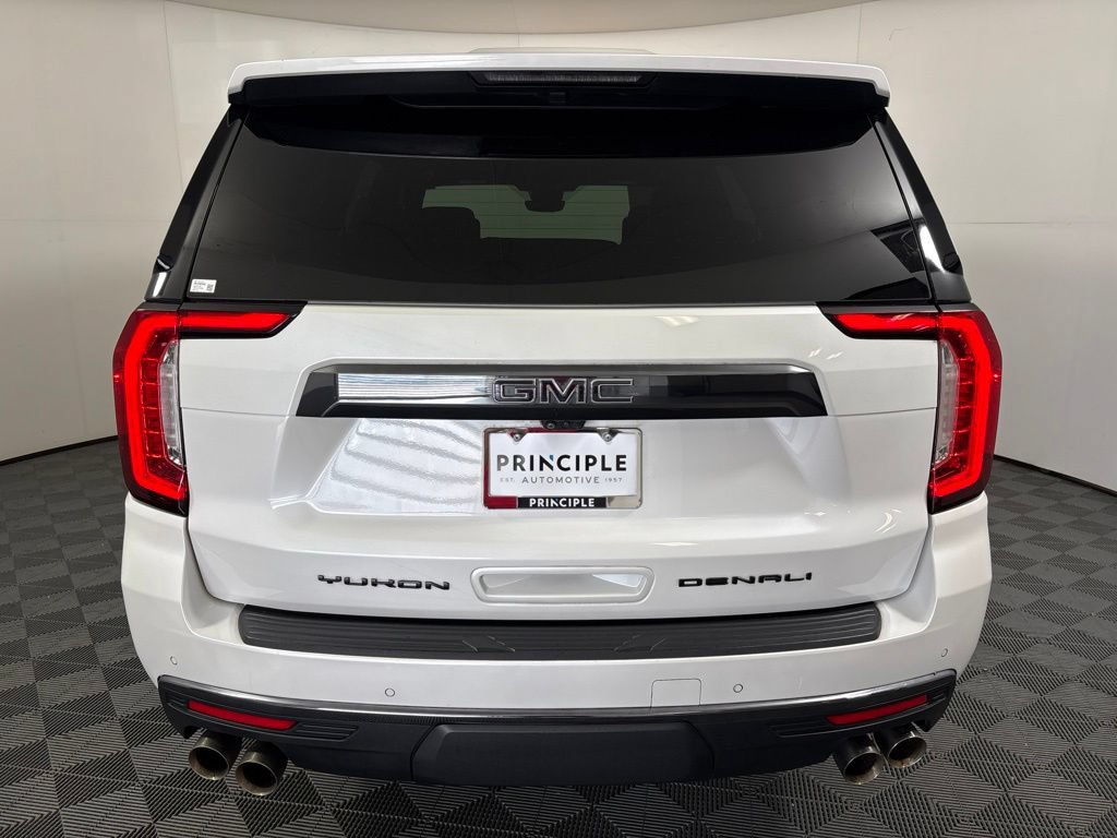 Used 2023 GMC Yukon Denali Ultimate AWD/4WD image 6