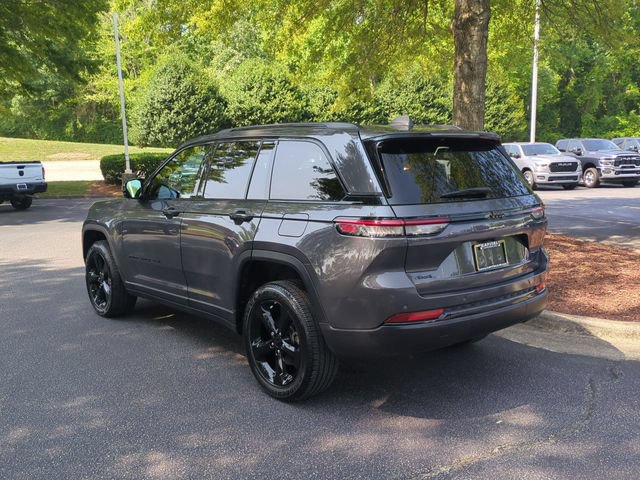 Certified 2025 Jeep Grand Cherokee Altitude AWD/4WD image 3