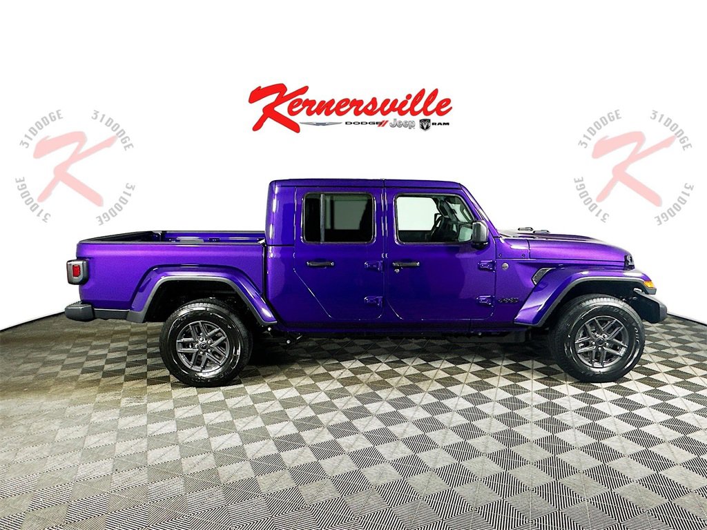 New 2026 Jeep Gladiator Sport image 8