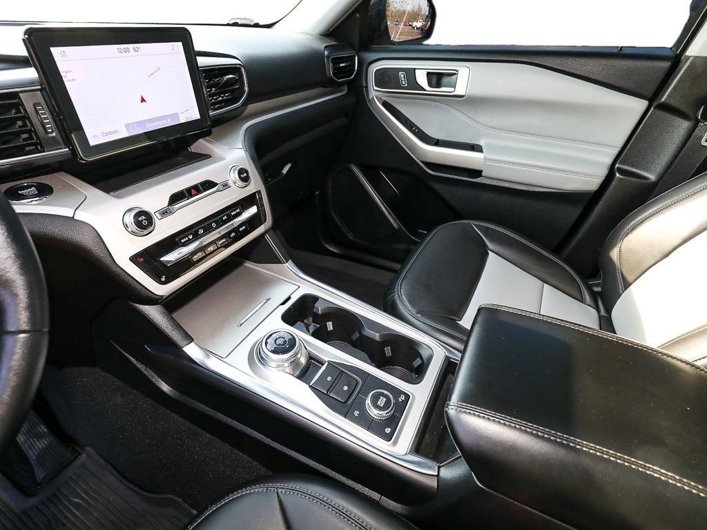 Used 2023 Ford Explorer XLT w/ Equipment Group 202A image 20