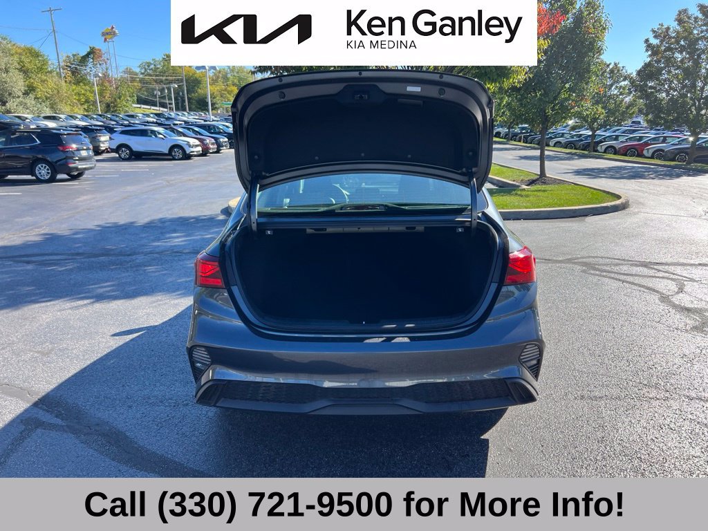 Certified 2022 Kia Forte LXS FWD image 47