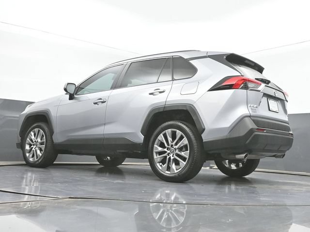 Used 2022 Toyota RAV4 XLE Premium AWD/4WD image 42
