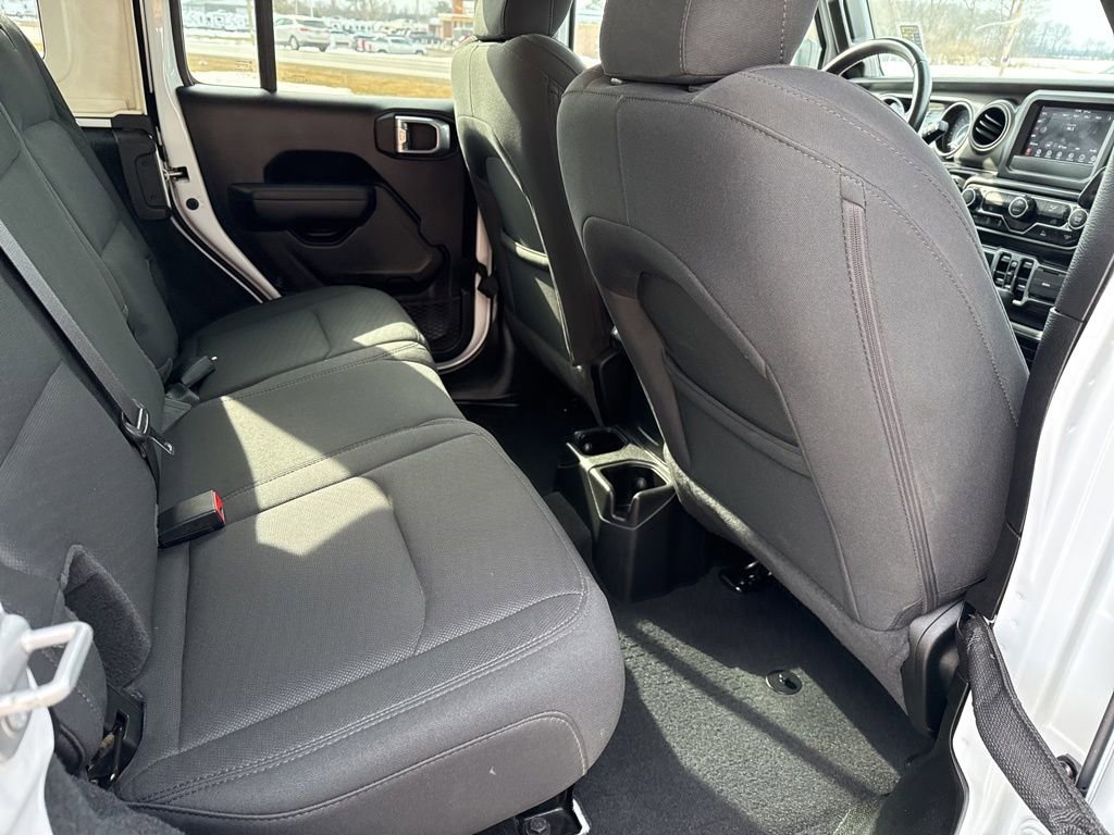 Used 2022 Jeep Wrangler Unlimited Sport image 32