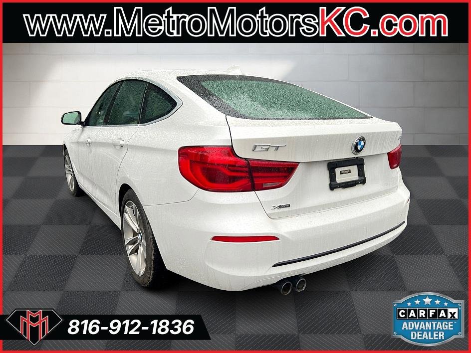 Used 2018 BMW 330i Gran Turismo xDrive image 3