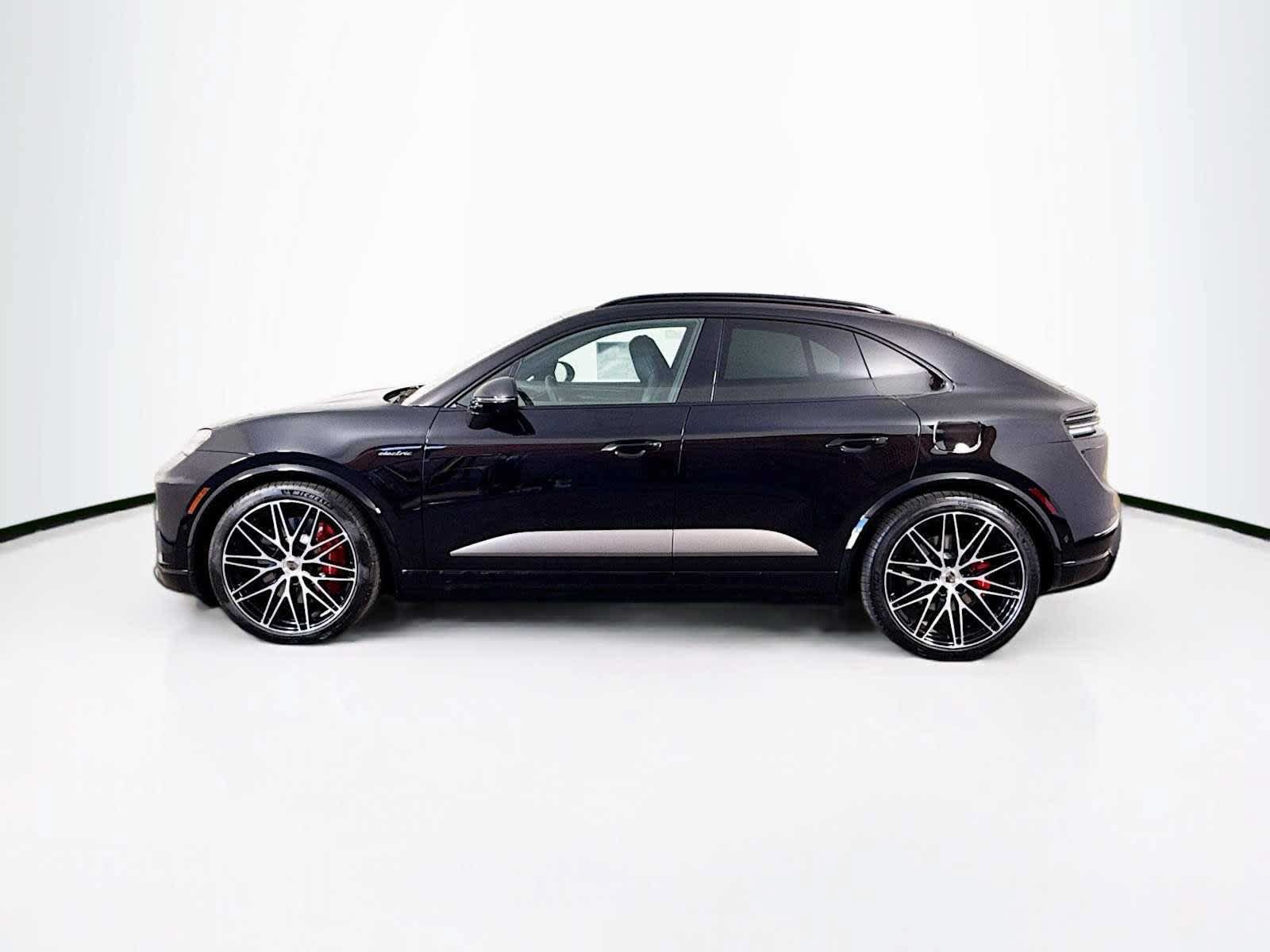 New 2025 Porsche Macan Turbo Electric AWD/4WD image 30