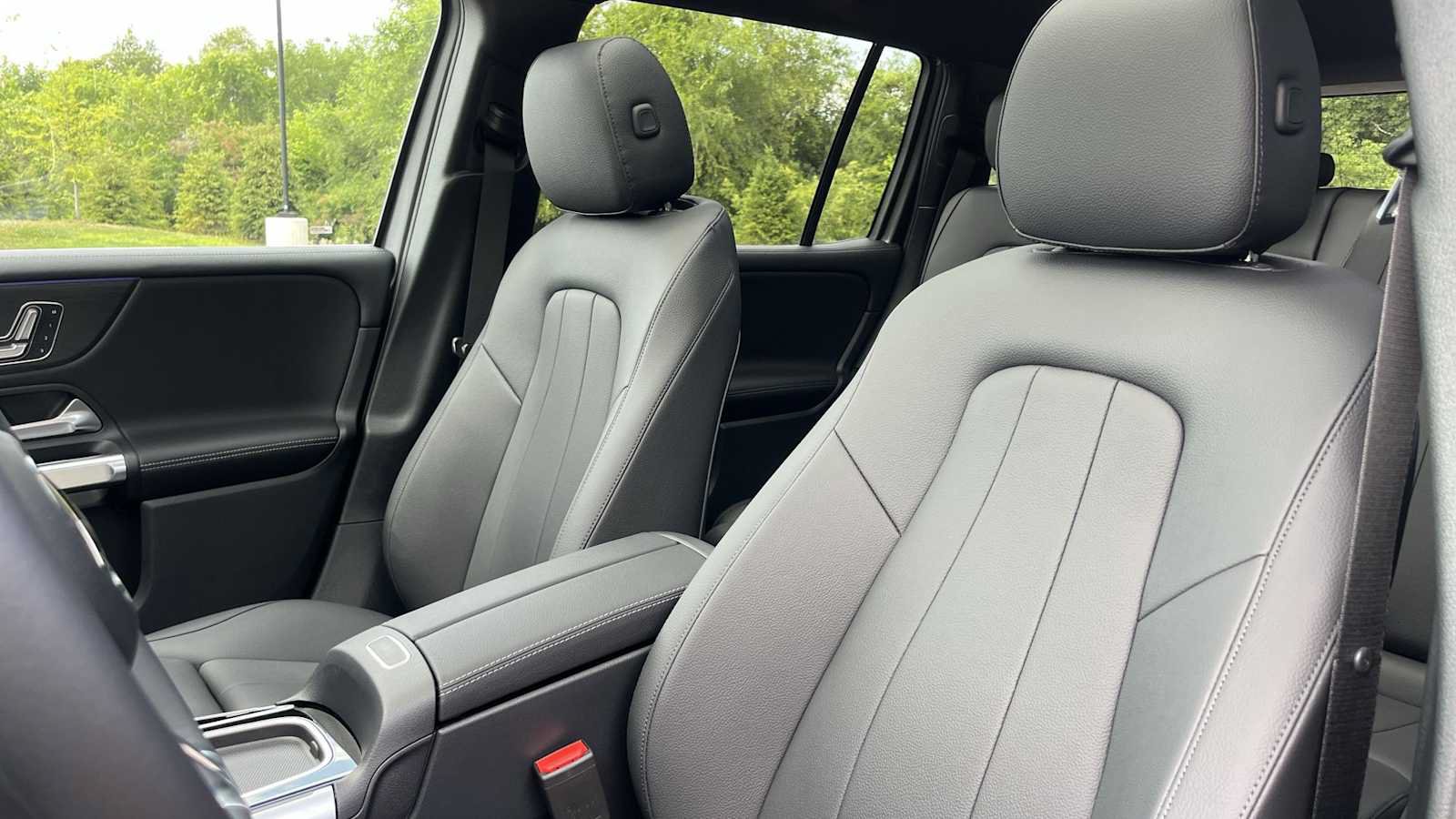 New 2026 Mercedes-Benz GLB 250 4MATIC image 30