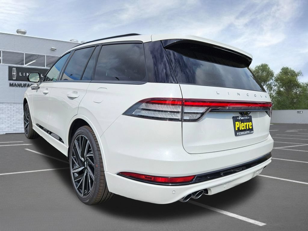 New 2026 Lincoln Aviator Black Label w/ Jet Appearance Package AWD/4WD image 3