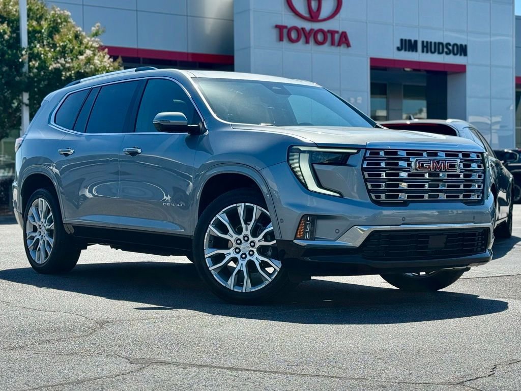 Used 2024 GMC Acadia Denali w/ Super Cruise Package FWD image 2
