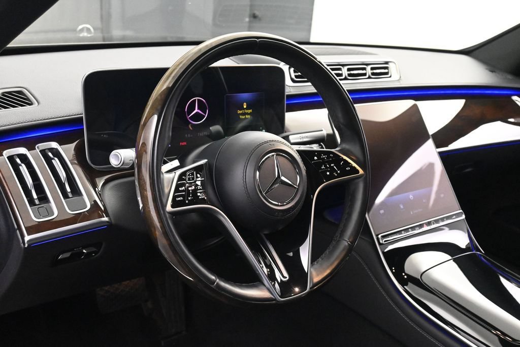 Used 2024 Mercedes-Benz S 580e 4MATIC Sedan image 28