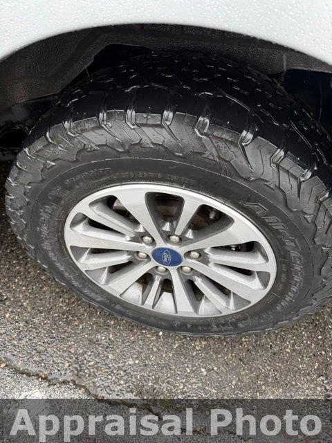 Used 2015 Ford Expedition EL XLT w/ Equipment Group 201A RWD image 9