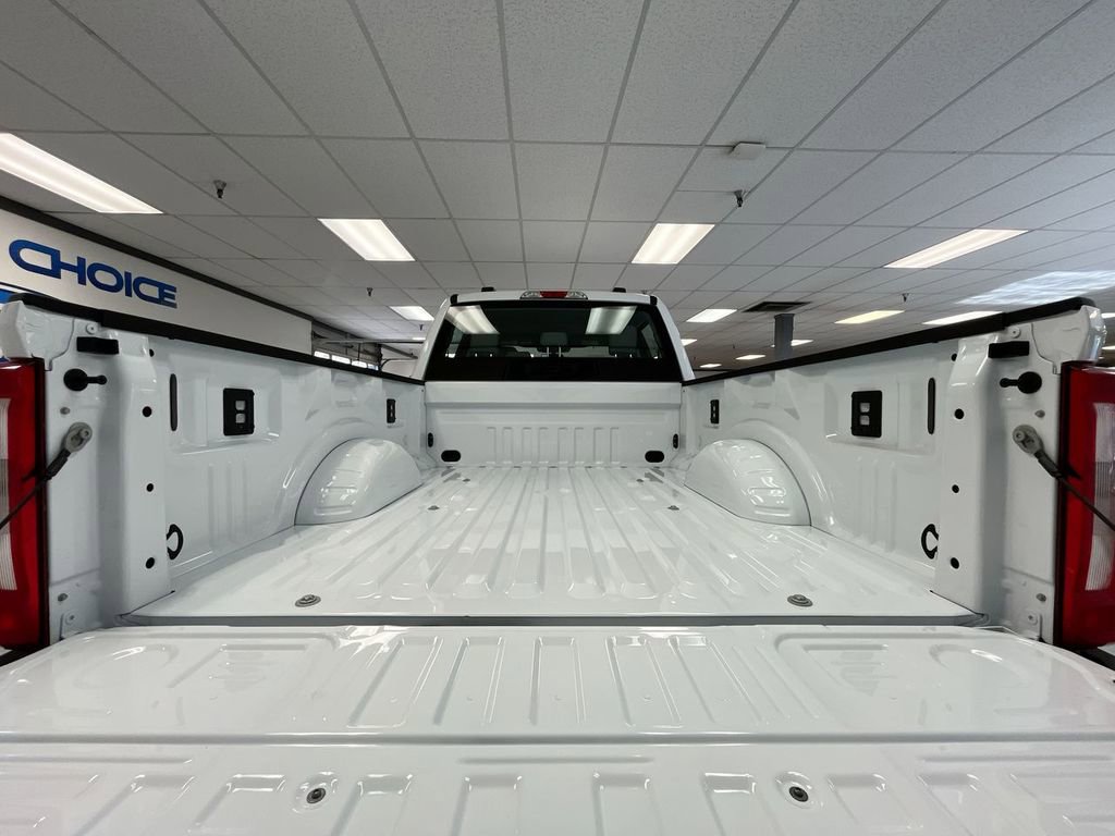 New 2026 Ford F250 4x4 Crew Cab Super Duty image 11