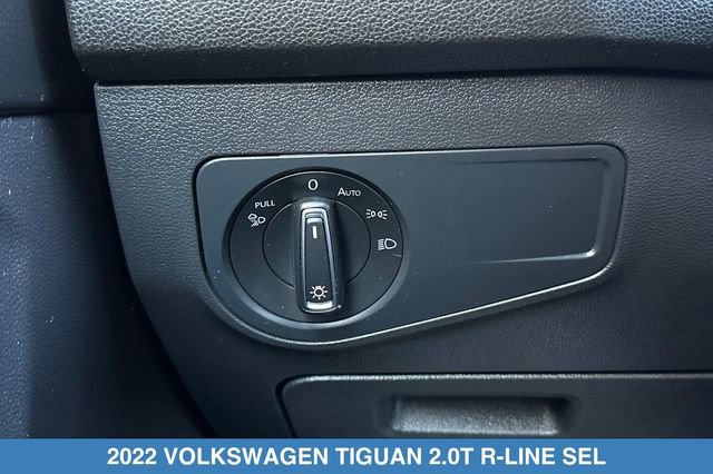 Used 2022 Volkswagen Tiguan SEL R-Line AWD/4WD image 32