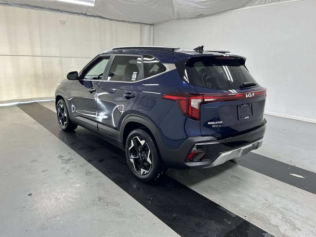 Used 2024 Kia Seltos EX AWD/4WD image 7