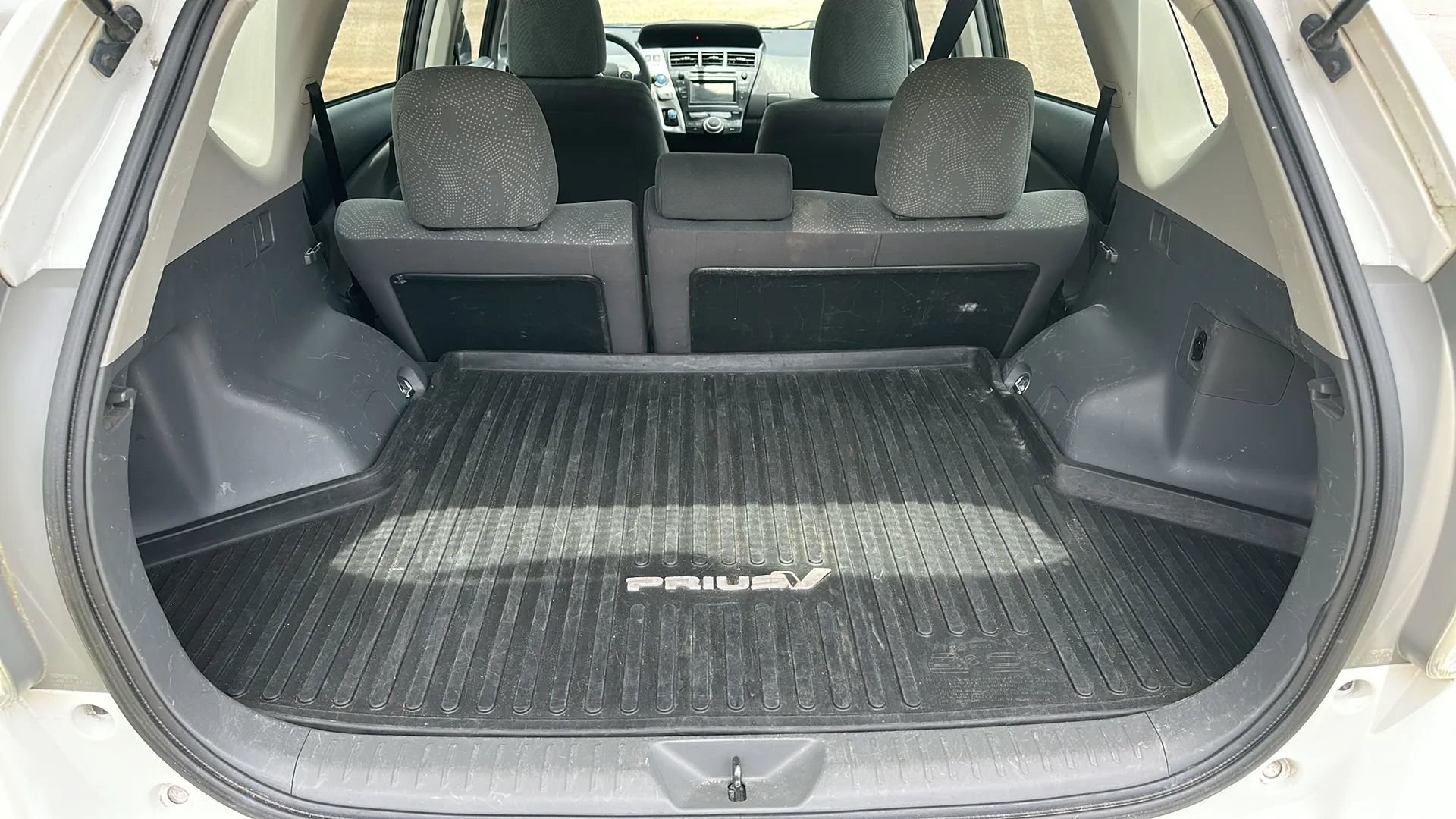 Used 2012 Toyota Prius V Two FWD image 11