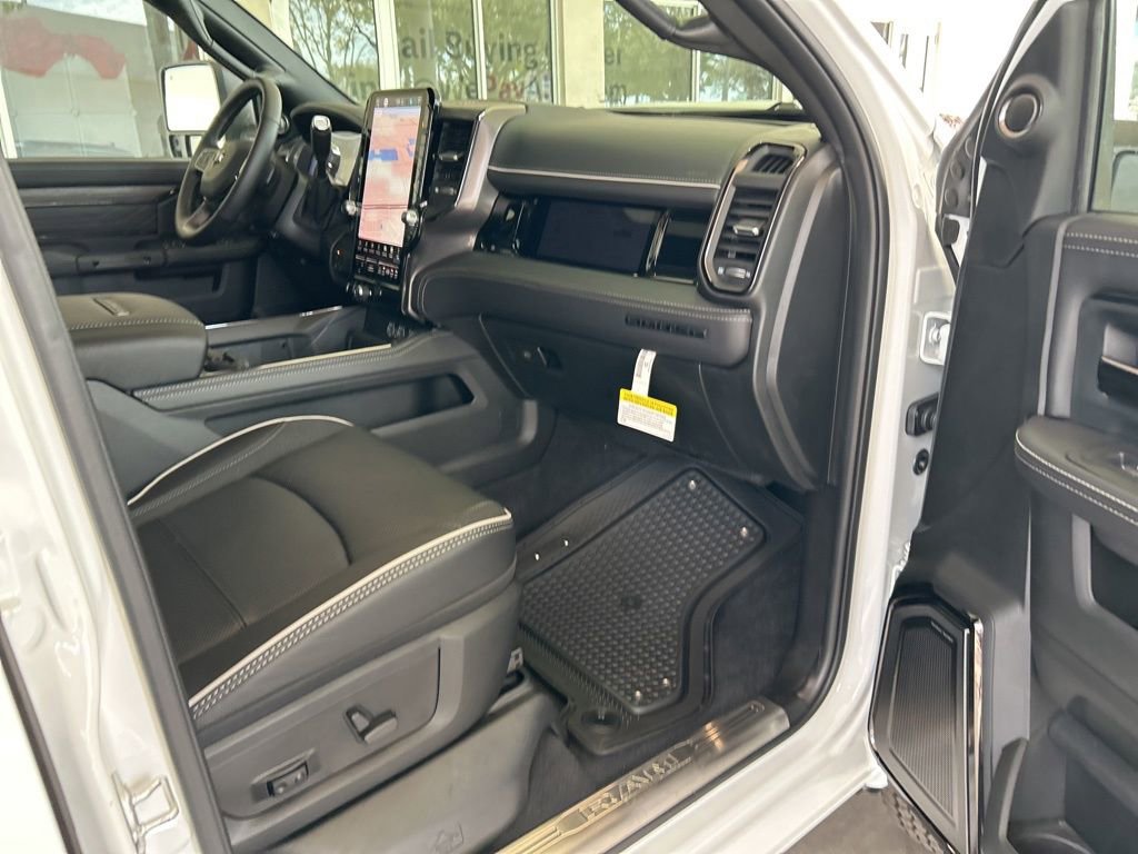 New 2026 RAM 3500 Limited image 32