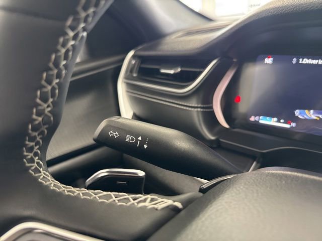 Used 2023 Jeep Grand Cherokee Altitude AWD/4WD image 38