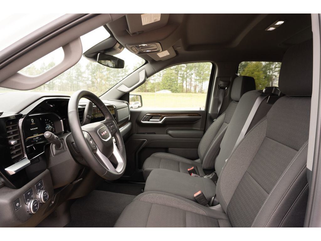 Used 2024 GMC Sierra 1500 Elevation image 11