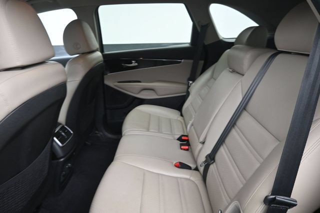 Used 2019 Kia Sorento EX AWD/4WD image 19