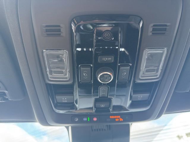 New 2026 GMC Yukon Elevation w/ Elevation Premium Package AWD/4WD image 23