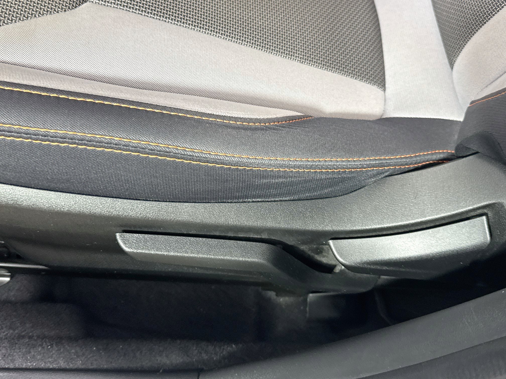Used 2019 Subaru Crosstrek 2.0i Premium AWD/4WD image 18