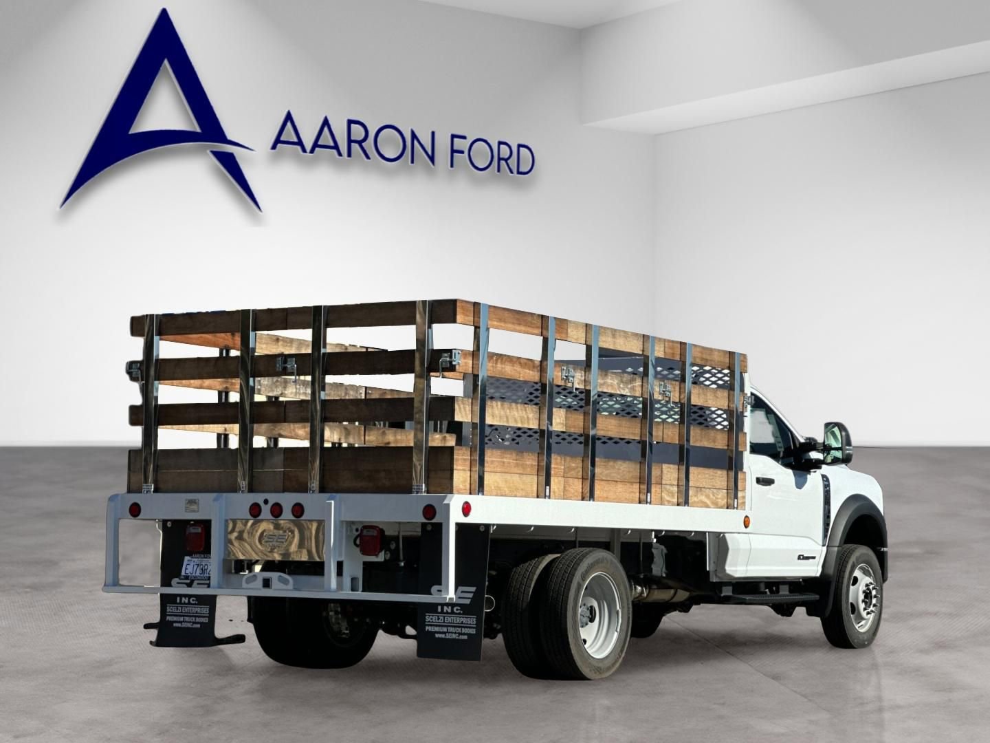 Used 2024 Ford F450 XL w/ XL Chrome Package image 6
