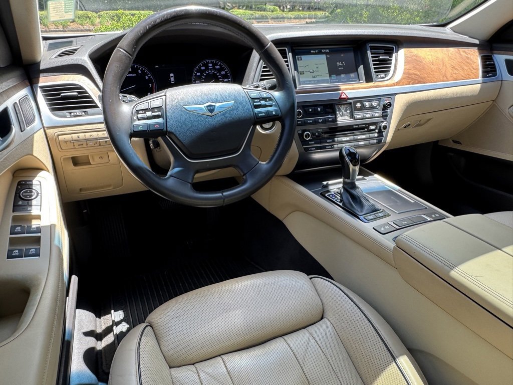Used 2015 Hyundai Genesis 5.0 image 16
