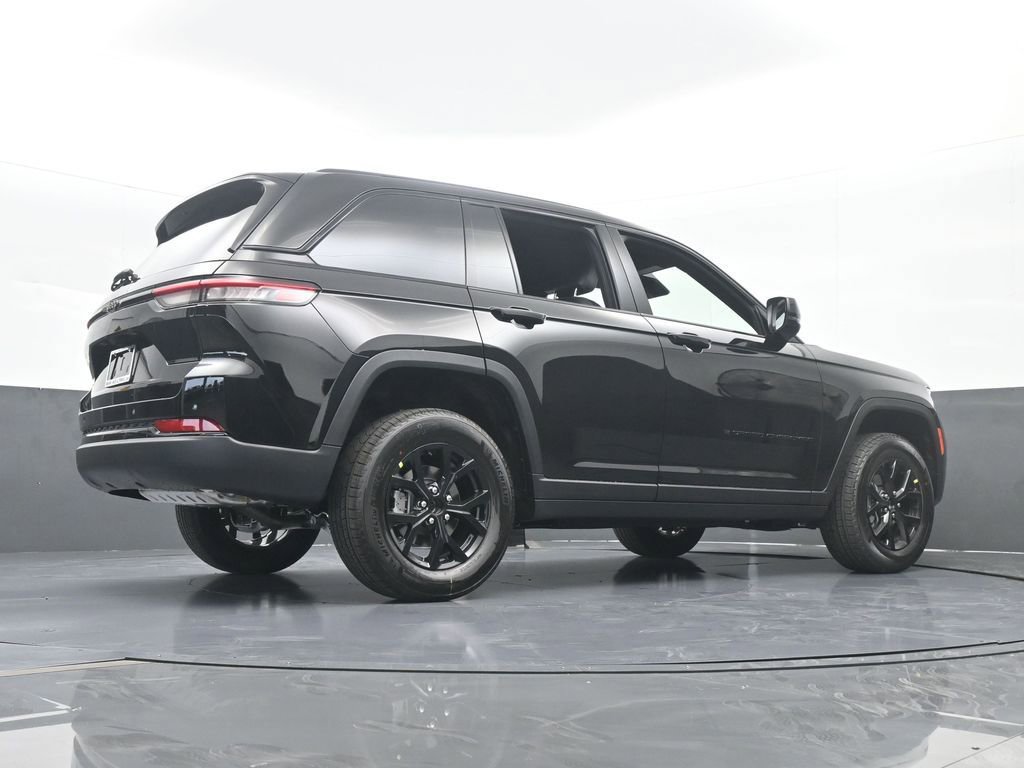New 2025 Jeep Grand Cherokee Altitude image 53